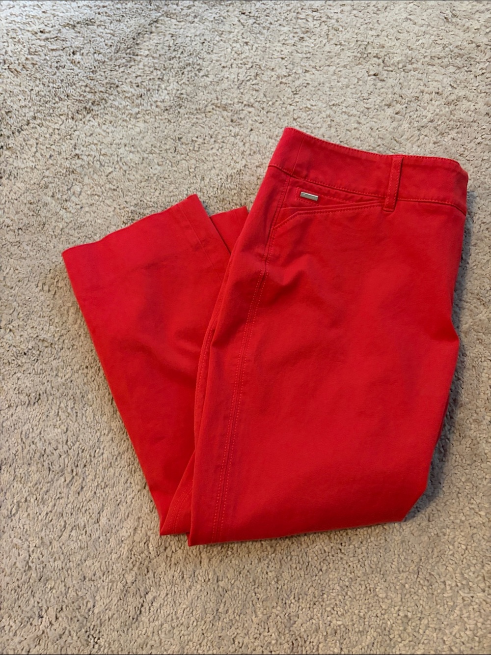 White House Black Market Red Comfort Stretch Cropped Pants Size 8
